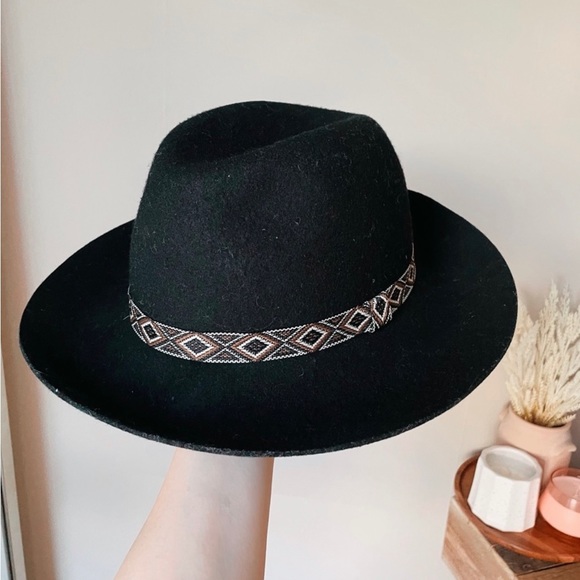 C.C Exclusives Wool Wide Brim Fedora Hat - Picture 3 of 4